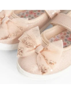 Ballerina's beige