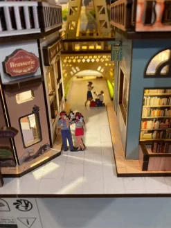 Houten functioneel model "Revell - Tiny Adventures - Paris" - vanaf 10 jaar