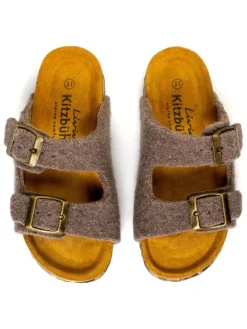 Slippers 